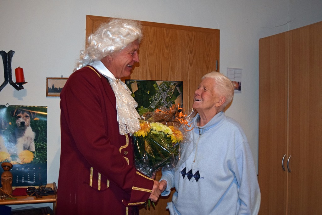 Der Markgraf überbrachte die besten Wünsche zum 85 Geburtstag von Frau Bergk